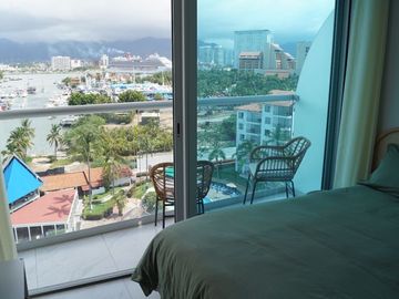 COMODO Y CENTRICO DEPARTAMENTO EN EL CORAZON DE LA MARINA VALLARTA