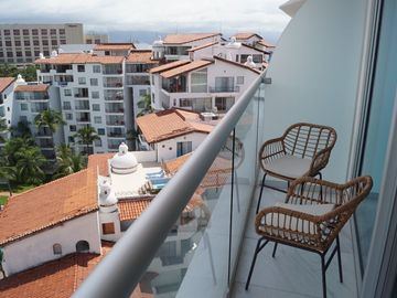 COMODO Y CENTRICO DEPARTAMENTO EN EL CORAZON DE LA MARINA VALLARTA
