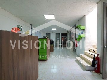 Bodega con oficinas Venta