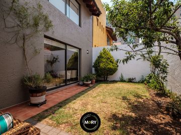 Casa en condominio en venta La Loma Santa Fe