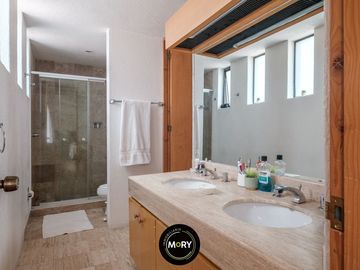 Casa en condominio en venta La Loma Santa Fe