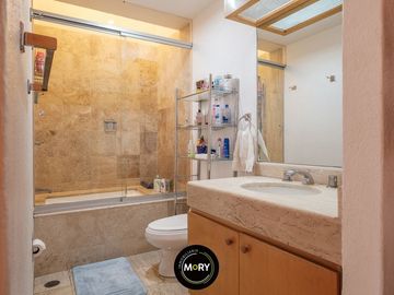 Casa en condominio en venta La Loma Santa Fe