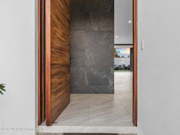 Casa nueva en venta en Los Tigres con alberca privada