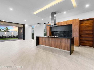 Casa nueva en venta en Los Tigres con alberca privada
