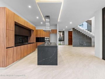 Casa nueva en venta en Los Tigres con alberca privada