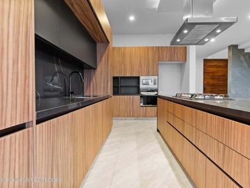 Casa nueva en venta en Los Tigres con alberca privada