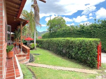 Casa Campestre en Venta en El Retiro | Zona urbana, sin ruido