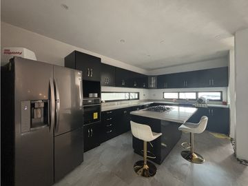 Casa en venta en san juan del rio  en fraccionamiento residencial