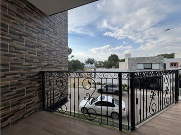 Casa en venta en san juan del rio  en fraccionamiento residencial