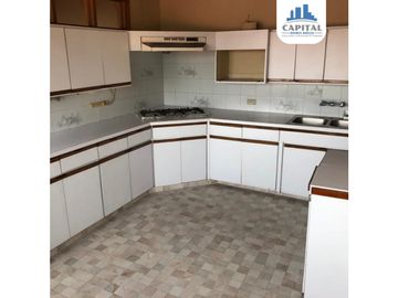 SE VENDE CASA EN BETHANIA POR $278,000