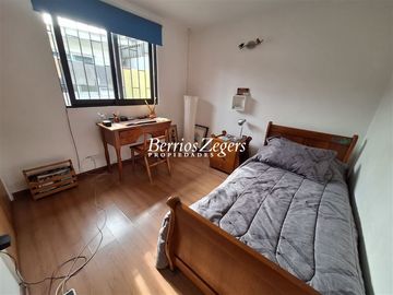 Casa en Venta en Manquehue/ Roncenvalles