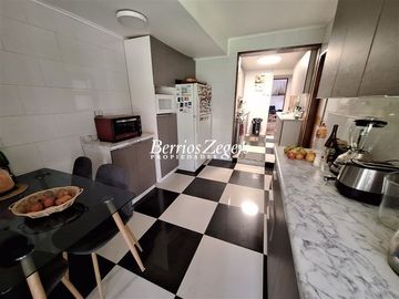 Casa en Venta en Manquehue/ Roncenvalles