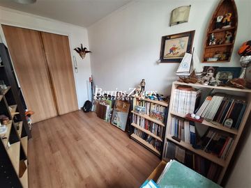 Casa en Venta en Manquehue/ Roncenvalles