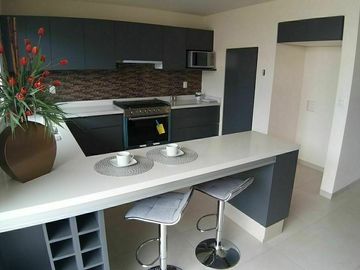 Casa en Venta en El Refugio, 3 Recamaras, Roof Garden, 3.5 Baños, Equipada