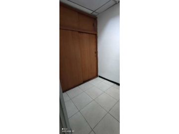 Casa en venta en álamos Cali de 2 pisos con 4 aparta estudios