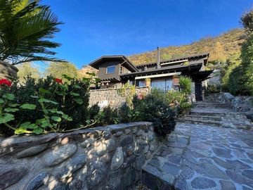 Casa en Venta en frente a hansel y gretel