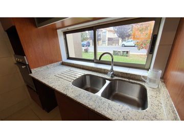 Venta  Casa 3D-3B en Condominio, Los Andes