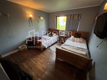 Casa en Venta en Casa 5D-3B en Parcela de 5.000 m2 + Piscina