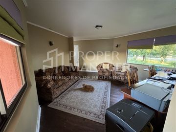 Casa en Venta en Casa 5D-3B en Parcela de 5.000 m2 + Piscina