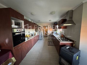 Casa en Venta en Casa 5D-3B en Parcela de 5.000 m2 + Piscina