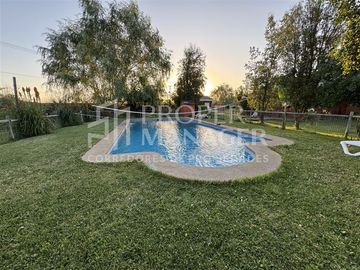 Casa en Venta en Casa 5D-3B en Parcela de 5.000 m2 + Piscina