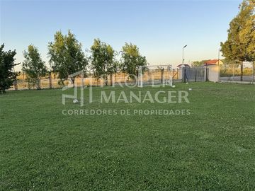 Casa en Venta en Casa 5D-3B en Parcela de 5.000 m2 + Piscina