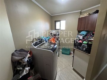 Casa en Venta en Casa 5D-3B en Parcela de 5.000 m2 + Piscina