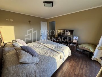Casa en Venta en Casa 5D-3B en Parcela de 5.000 m2 + Piscina