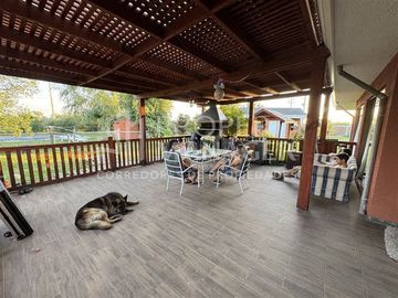 Casa en Venta en Casa 5D-3B en Parcela de 5.000 m2 + Piscina