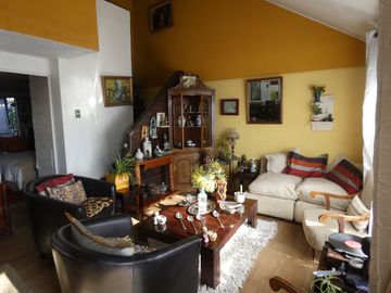 LINDA CASA EN MACUL - Nuevo Horizonte