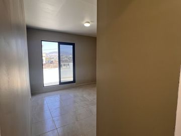Casa recién Remodelada en venta, Marquez de León,  3km de plaza sendero