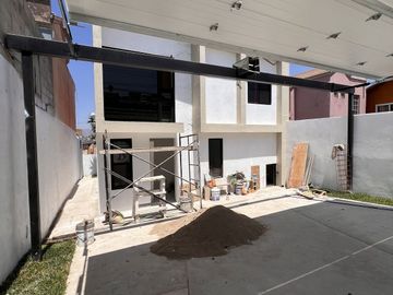 Casa recién Remodelada en venta, Marquez de León,  3km de plaza sendero