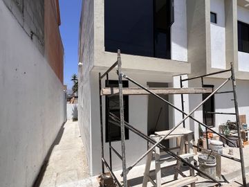 Casa recién Remodelada en venta, Marquez de León,  3km de plaza sendero