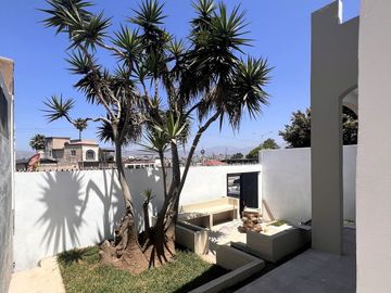 Casa recién Remodelada en venta, Marquez de León,  3km de plaza sendero