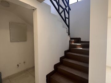 Casa recién Remodelada en venta, Marquez de León,  3km de plaza sendero