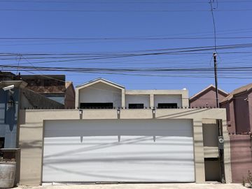 Casa recién Remodelada en venta, Marquez de León,  3km de plaza sendero