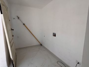 Casa recién Remodelada en venta, Marquez de León,  3km de plaza sendero