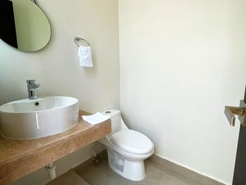CASA  EN VENTA EN CHOLUL CON ALBERCA EN MÉRIDA YUCATÁN