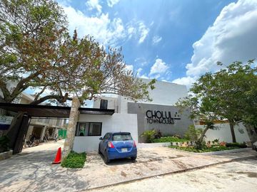 CASA  EN VENTA EN CHOLUL CON ALBERCA EN MÉRIDA YUCATÁN