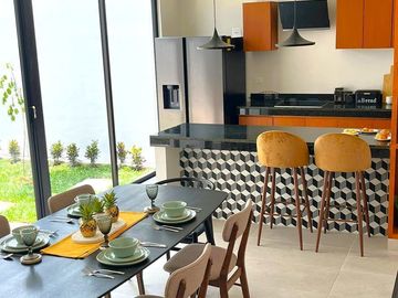CASA  EN VENTA EN CHOLUL CON ALBERCA EN MÉRIDA YUCATÁN