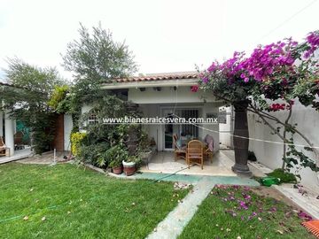 CASA EN VENTA EN TEQUISQUIAPAN FRACC. REAL DEL CIERVO CYANNA
