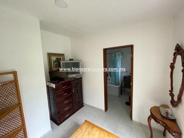 CASA EN VENTA EN TEQUISQUIAPAN FRACC. REAL DEL CIERVO CYANNA