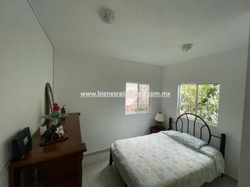 CASA EN VENTA EN TEQUISQUIAPAN FRACC. REAL DEL CIERVO CYANNA