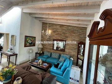 CASA EN VENTA EN TEQUISQUIAPAN FRACC. REAL DEL CIERVO CYANNA
