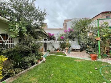 CASA EN VENTA EN TEQUISQUIAPAN FRACC. REAL DEL CIERVO CYANNA