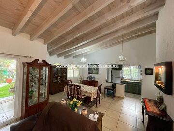 CASA EN VENTA EN TEQUISQUIAPAN FRACC. REAL DEL CIERVO CYANNA