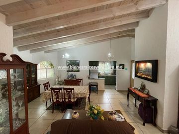 CASA EN VENTA EN TEQUISQUIAPAN FRACC. REAL DEL CIERVO CYANNA