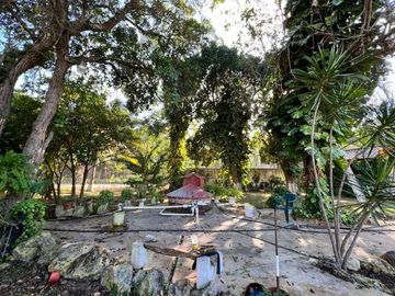 QUINTA CAMPESTRE EN VENTA. AMPLIOS JARDINES. KOBÉN, CAMPECHE.