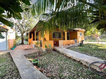 QUINTA CAMPESTRE EN VENTA. AMPLIOS JARDINES. KOBÉN, CAMPECHE.