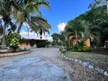 QUINTA CAMPESTRE EN VENTA. AMPLIOS JARDINES. KOBÉN, CAMPECHE.